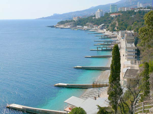 В Гаспре у жителей отобрали последний коммунальный пляж. Как созрела пляжная революционная ситуация?