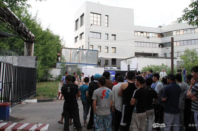 Евпаторию "оккупировали" чеченцы