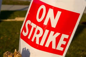 Местная власть трех западных областей призвала людей к забастовке