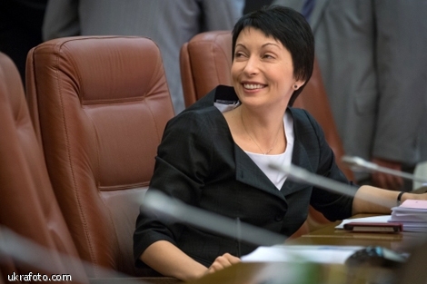 Лукаш за 2,5 мільйони найняла юристів вивчати угоду з ЄС