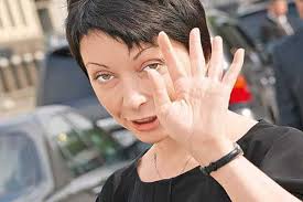 Лукаш остаточно освоїла Держреєстри