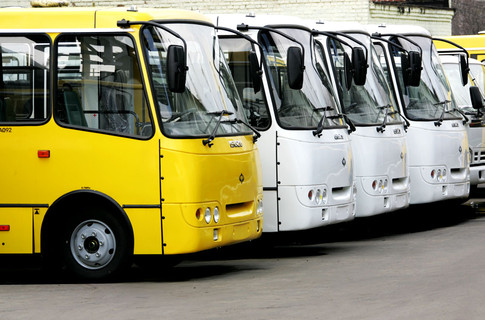 «Богдан» вимагає від влади припинити тиск