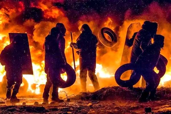 Семья Януковичей убивает украинцев ради власти и денег