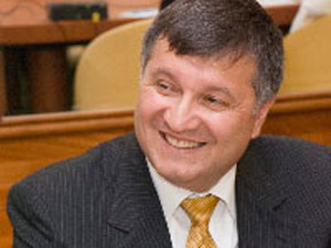 Новий голова МВС виявився акціонером «Металісту» Курченка