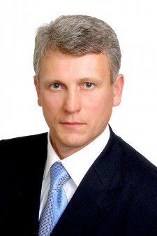 Глава общества «Колос» Александр Мендусь незаконно претендует на две служебные квартиры