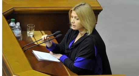 Геращенко призвала ГПУ возбудить дела против нардепов-сепаратистов, что «скачут и пляшут по российским телеканалам»