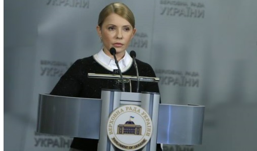 Тимошенко хочет освободить около 70 тысяч человек, брошенных за решётку Януковичем