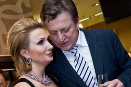 Даже в оппозиции "регионал" Игорь Лысов обворовывает спортсменов-олимпийцев