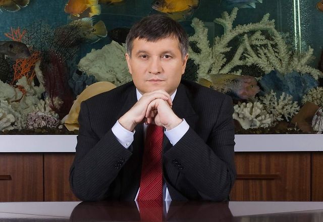 Аваков: Тітушки одержували патрони в Юри Єнакіївського й у МВС