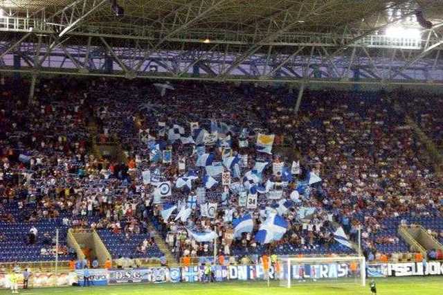 Милиция допрашивает Фанов "Днепра" о "Правом секторе" и не выпускает из Крыма