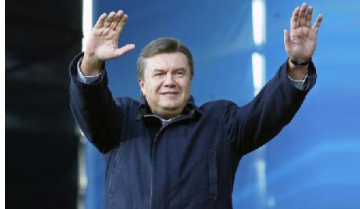 Янукович бежал из Украины, сдавшись в плен российским военным, – глава Госохраны