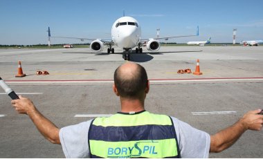 Генпрокуратура приказывает авиабилетам дешеветь. Билеты не хотят