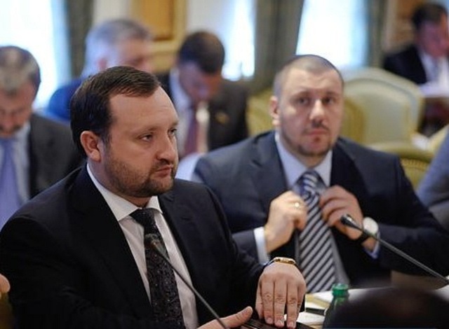 Как одна Семья разворовала целую страну