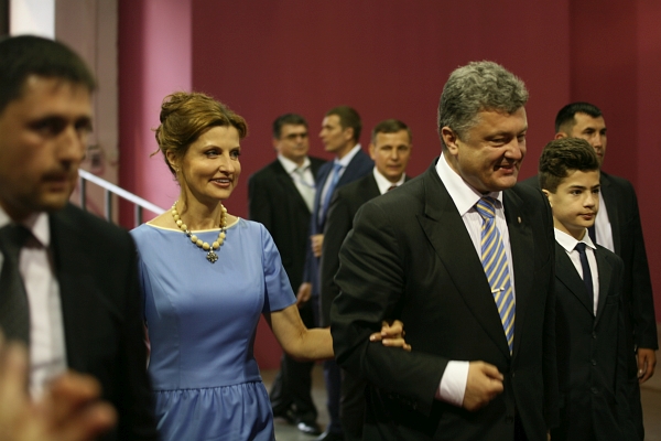 Вечірка з нагоди інаугурації – Ахметов, Єфремов, Табачник