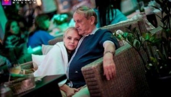 Месячный абонемент украинского нардепа на модель-проститутку стоит $5000 (обновлено фото)