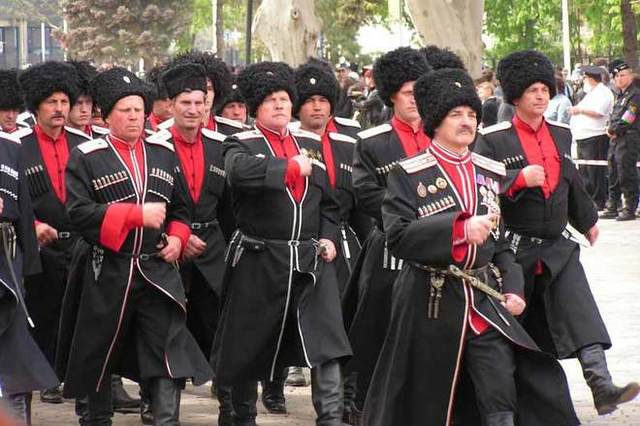 Главарь "ЛНР" обвинил российских казаков в мародерстве