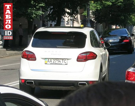      Porsche Cayenne  $130000
