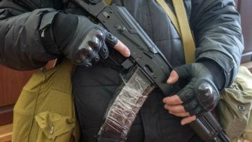 В Донецьку бойовики обстріляли готель – шукали "Правий сектор"