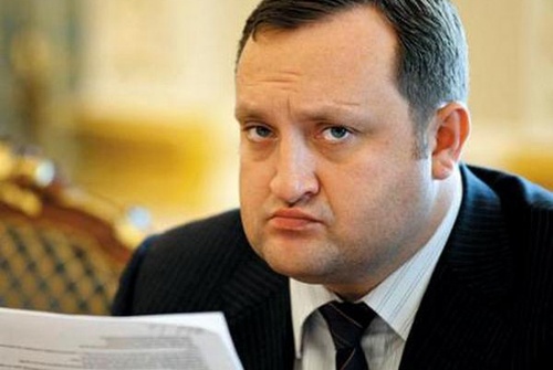 У семейства Арбузовых забрали 18 га леса в Киевской области