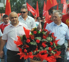 Бунт в КПУ: Петра Симоненко хотят заменить Килинкаровым