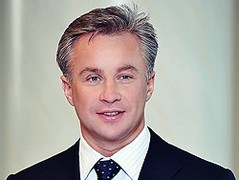 Фірма замголови АП Порошенка підняла прапор Росії (ФОТО)