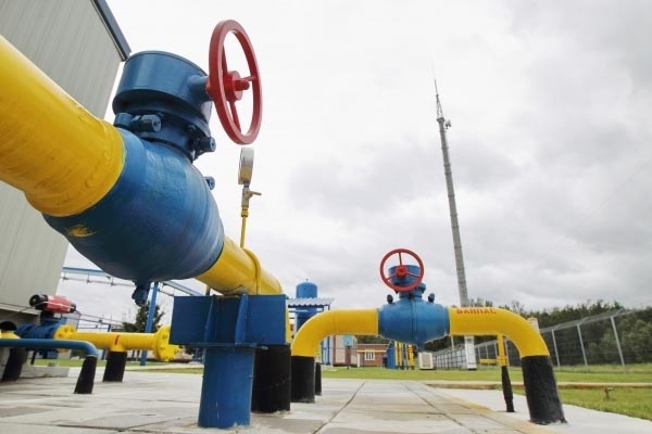 Недобор российского газа компенсируют украинские олигархи
