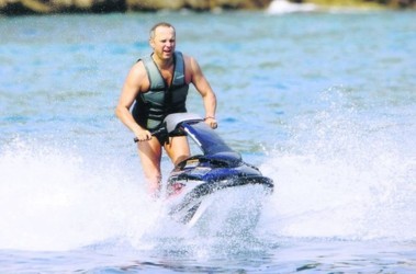 Тимошенко-младшая и братья Кличко улетели отдыхать на известный испанский курорт (фото)