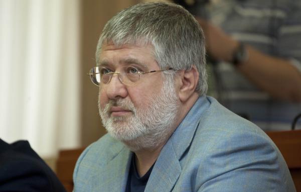 Коломойский зарабатывает деньги на Арбате