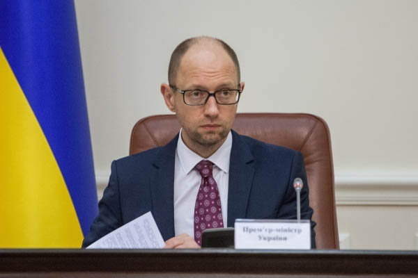 Налог на бедность: почему Кабмин заставил платить нищих, а не олигархов?