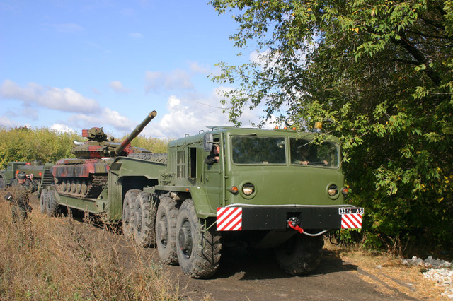Ночью в Донецке обстрелам подвергнулись два района — погибли три мирных жителя, разрушено несколько домов