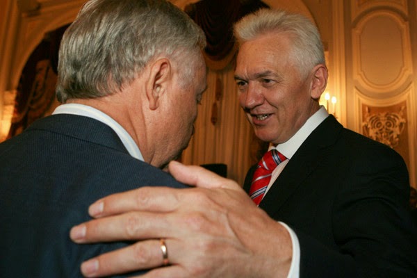 Вова, зачем ты нам жизнь сломал? - друзья Путина