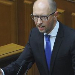 Кто и как должен взимать налог на банковские депозиты ?