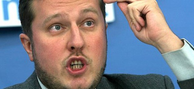 Коломойский нанял Антона Яценко для игры с голосами на парламентских выборах