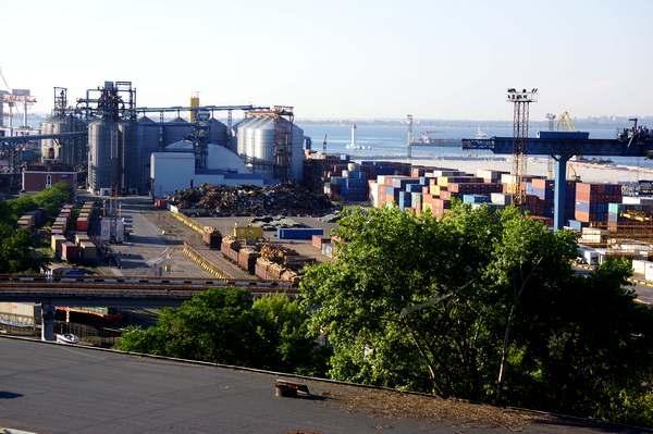 Гибридная война в портах Украины