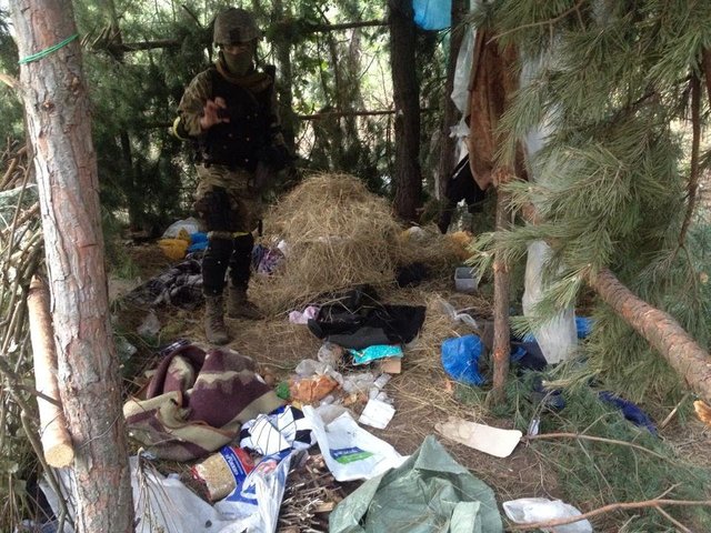 Табір знищених російських диверсантів під Новоазовськом. ФОТО