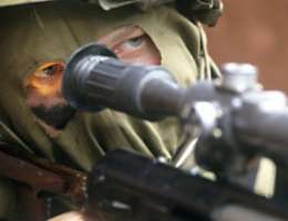 Російський снайпер застрелив дві людини