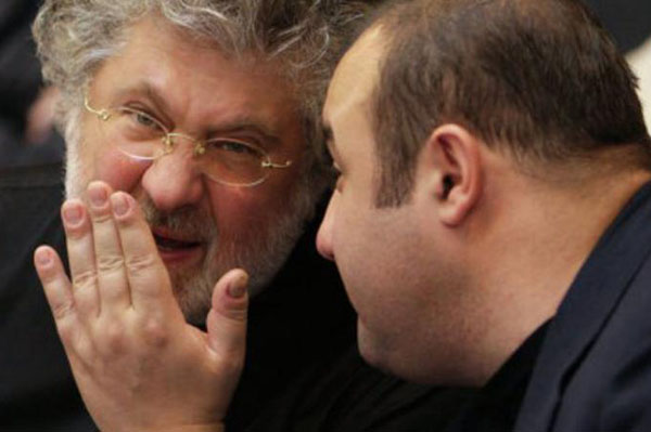 «Обновление власти» или очередная афера олигархов: почему жить в Украине все хуже?