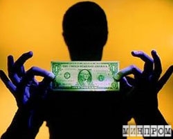 Какие банки накажут за валютные спекуляции?