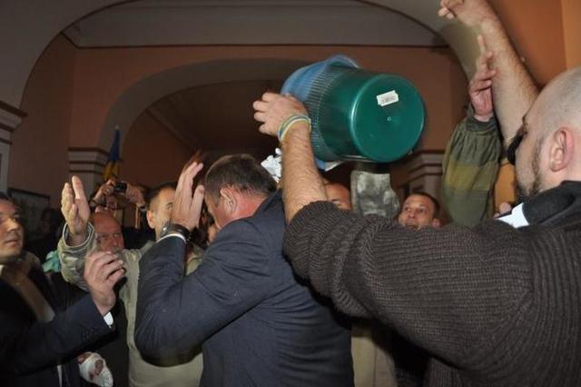 НА "ЛЮСТРАТОРОВ" ДНЕПРОПЕТРОВСКОГО ФЕДИКА ЗАВЕЛО ДЕЛО