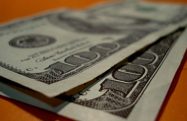 Почему даже главе НБУ Гонтаревой не купить 200 долларов