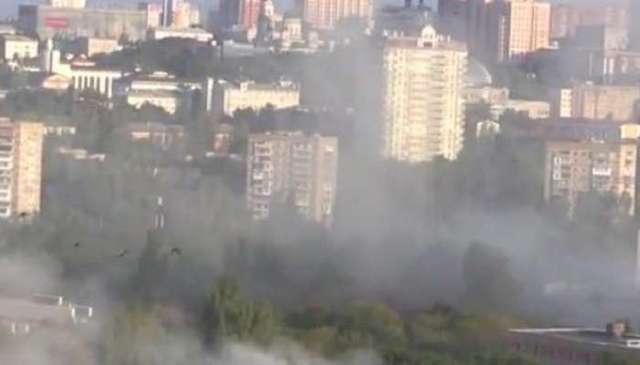 Донецьк зазнав сильного обстрілу, є жертви