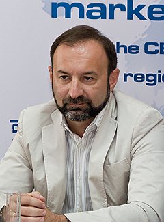 За скільки продав країну член НКЦПФР Михайло Назарчук?