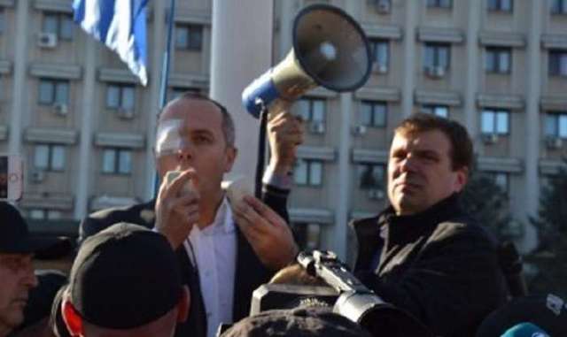 На мітингу в Одесі роздали купюри з портретом Шуфрича (ФОТО)