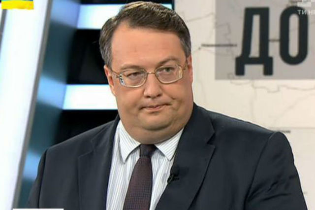 Министерство внутреннего самопиара: два вопроса министру