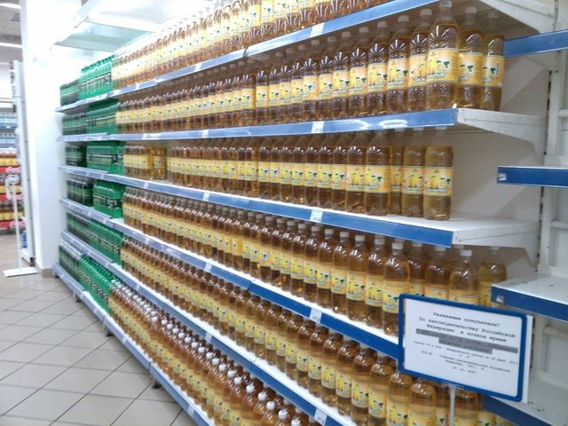 В Крыму пустые полки «Сильпо» заставляют лимонадом. ФОТО