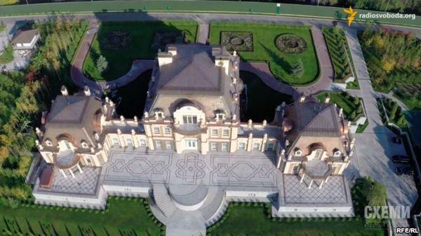 Есть за что хватать и сажать