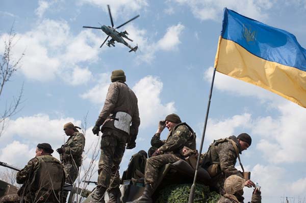 Выборы и АТО: кто идет в депутаты в сепаратистском анклаве?