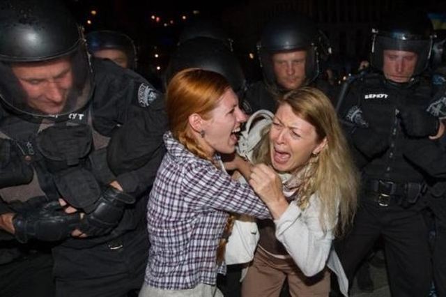 Псы революции: зачем Левочкин заказал избиение студентов?