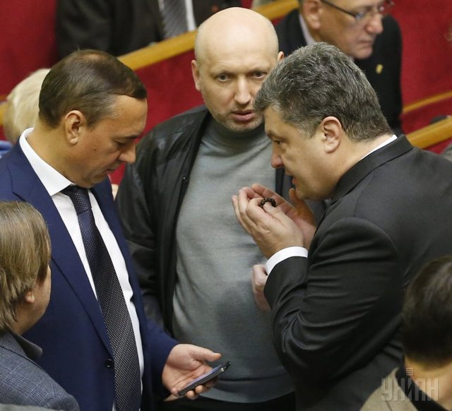 Україною управляють Порошенко, Турчинов і Коломойський — політолог