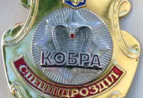 Двух сотрудников столичной «Кобры» поймали на взятке
